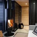 Log Modern Interior בית נופש *