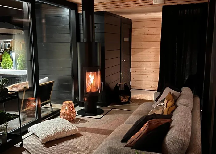 Log Modern Interior بيت للعطل روفانييمي